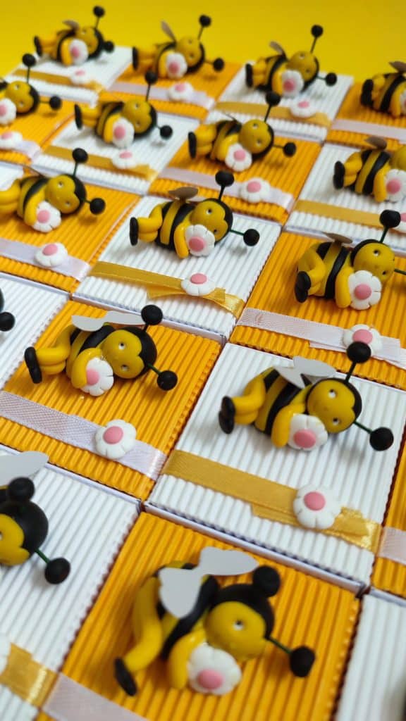 Boîtes à dragées abeilles