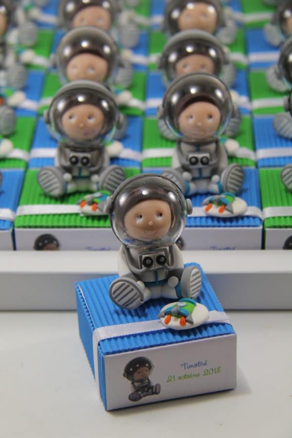 Boîtes à dragées cosmonautes