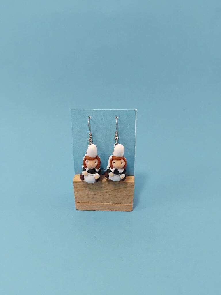 boucles d'oreilles bretonnes bigoudenes en pâte FIMO